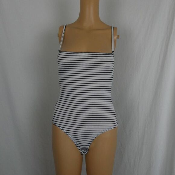 PrettyLittleThing Striped Cami Bodysuit Tank Top Snap Bottom Size 4 Black White - Picture 2 of 10